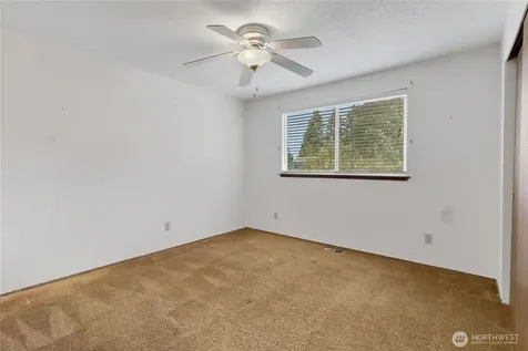 2704 24th Avenue Ct SE Puyallup WA 98374