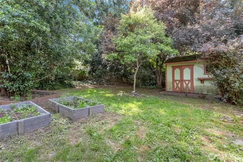 2704 24th Avenue Ct SE Puyallup WA 98374