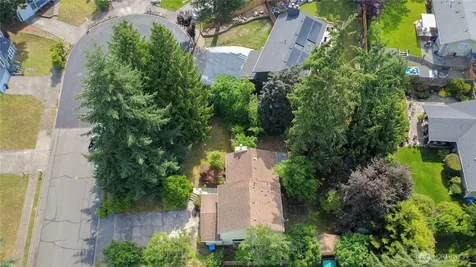 2704 24th Avenue Ct SE Puyallup WA 98374