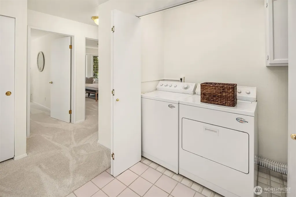 200 99th Avenue NE Bellevue WA 98004