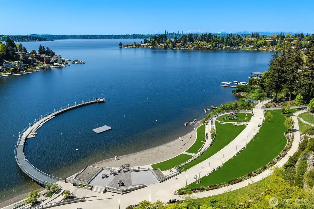 200 99th Avenue NE Bellevue WA 98004