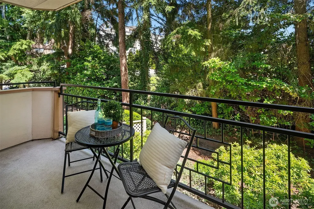 200 99th Avenue NE Bellevue WA 98004