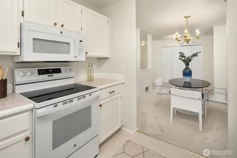 200 99th Avenue NE Bellevue WA 98004