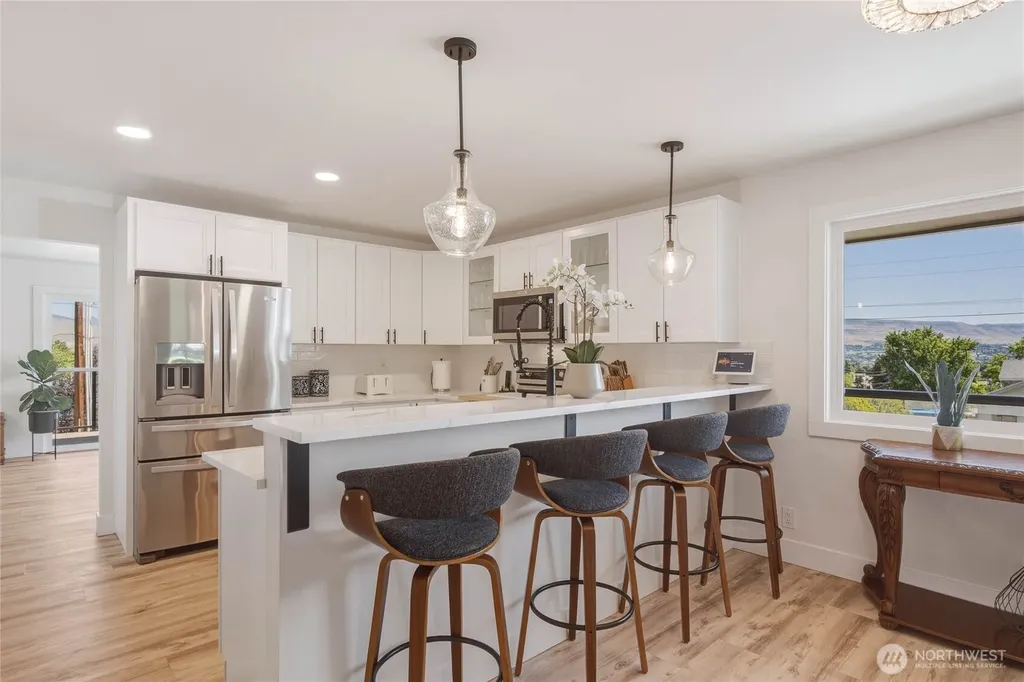 1202 S Hills Drive Wenatchee WA 98801