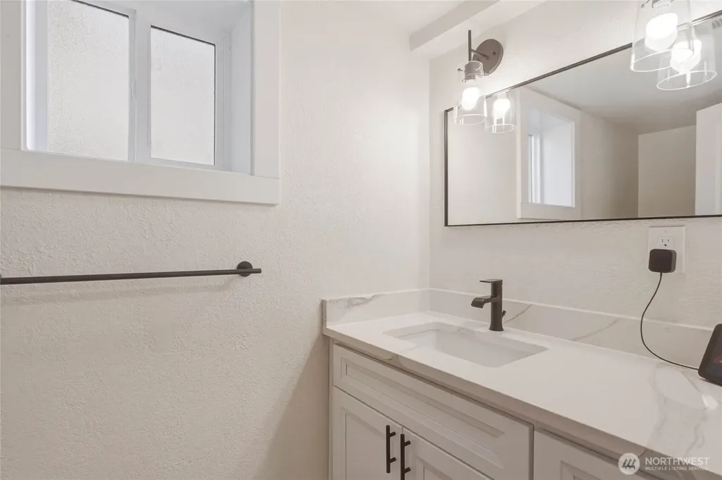 1202 S Hills Drive Wenatchee WA 98801