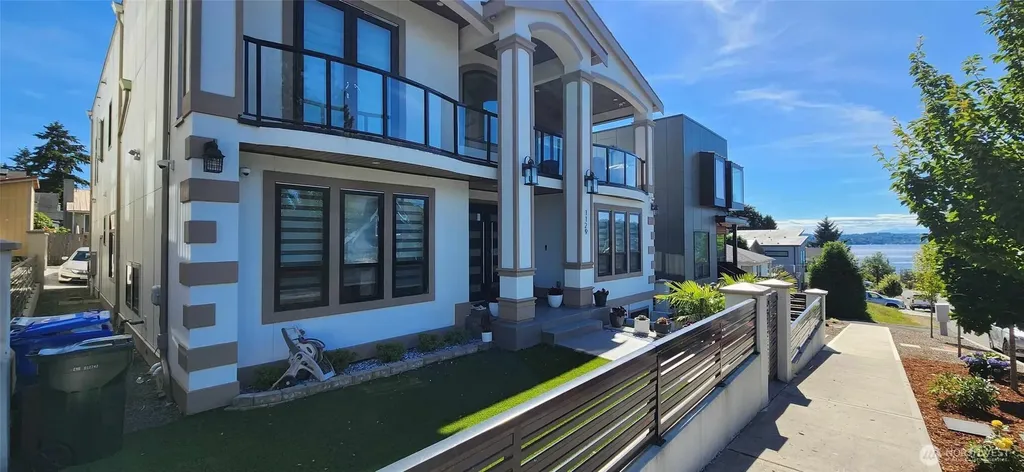 1129 N 33rd Place Renton WA 98056