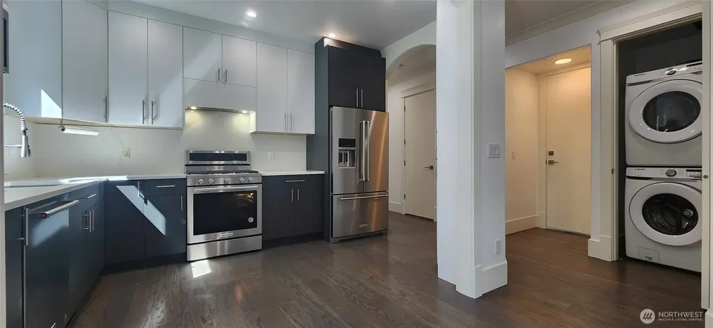 1129 N 33rd Place Renton WA 98056