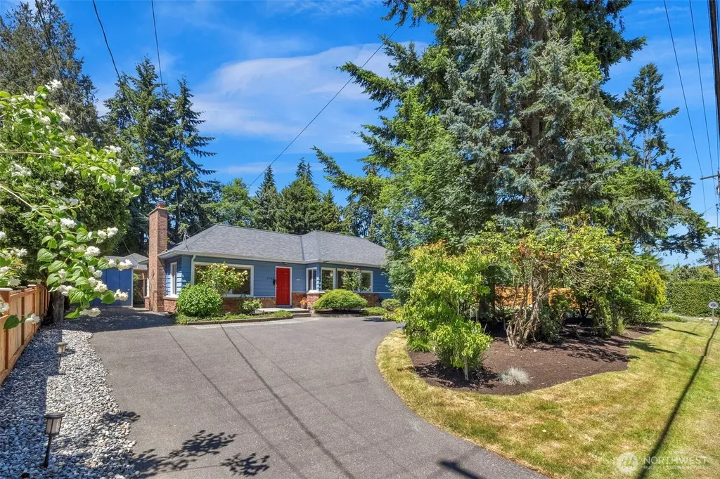 21702 84th Avenue W Edmonds WA 98026