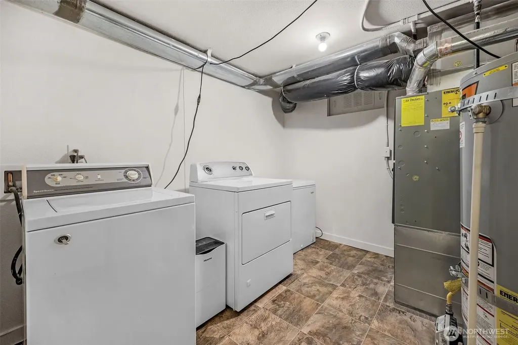 21702 84th Avenue W Edmonds WA 98026