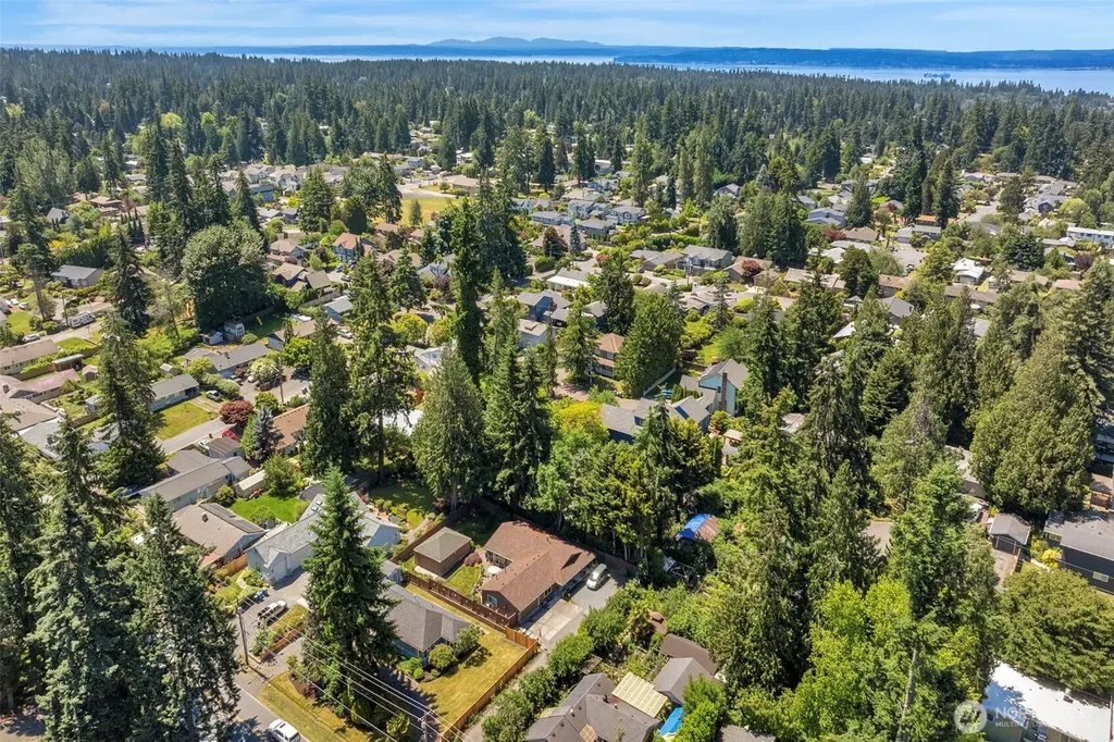 21702 84th Avenue W Edmonds WA 98026