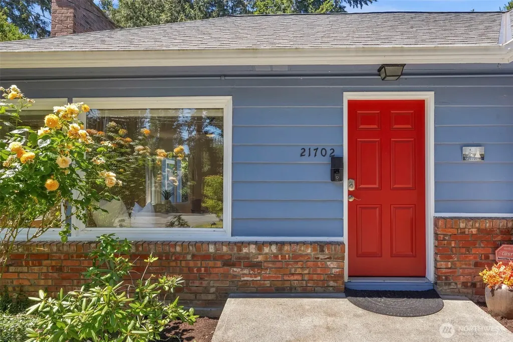 21702 84th Avenue W Edmonds WA 98026