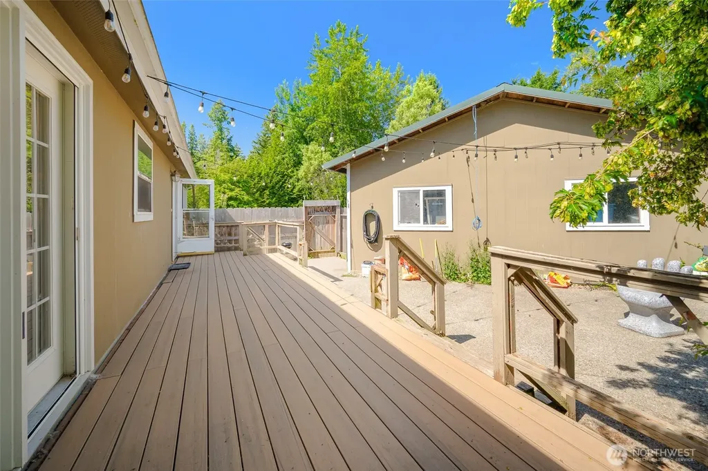 4230 Cody Road Blaine WA 98230
