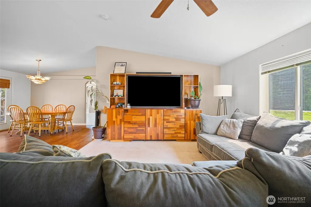 4230 Cody Road Blaine WA 98230