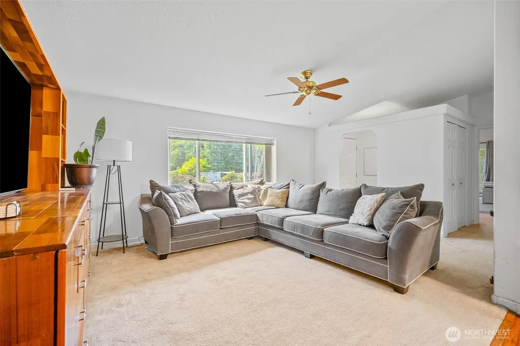 4230 Cody Road Blaine WA 98230