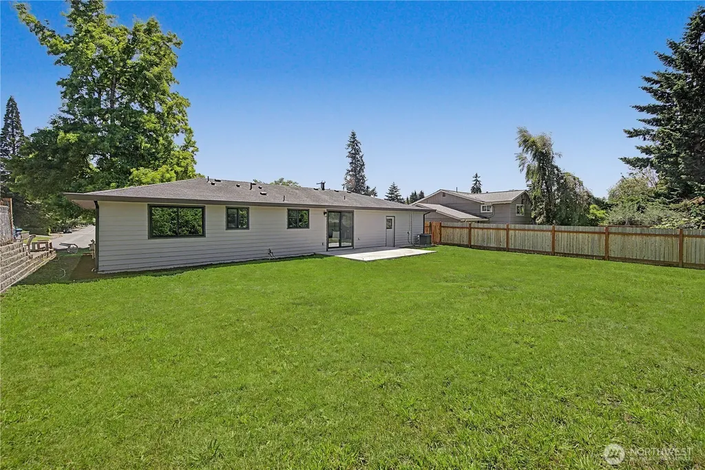 10646 SE 236th Street Kent WA 98031