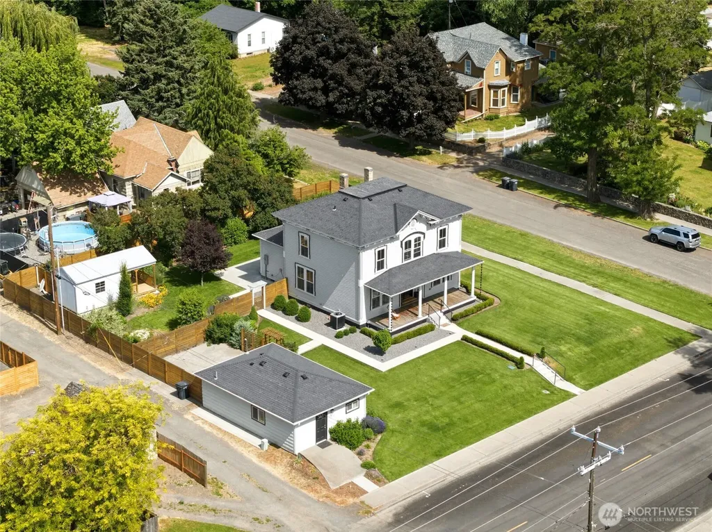 504 N 1st Street Dayton WA 99328
