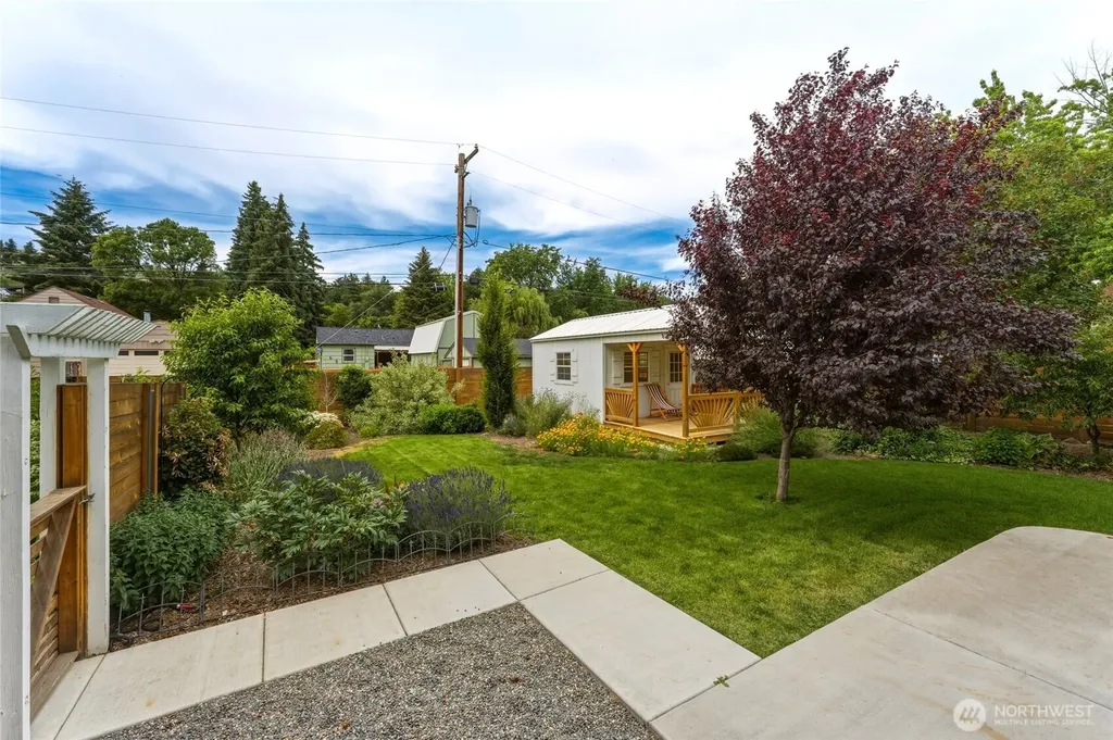 504 N 1st Street Dayton WA 99328