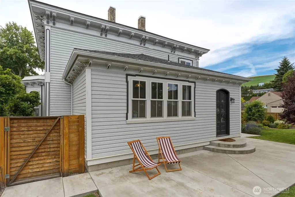 504 N 1st Street Dayton WA 99328