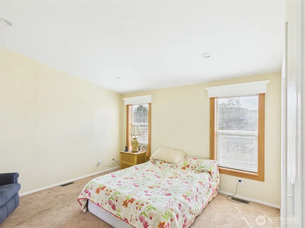 220 Center Road Republic WA 99166