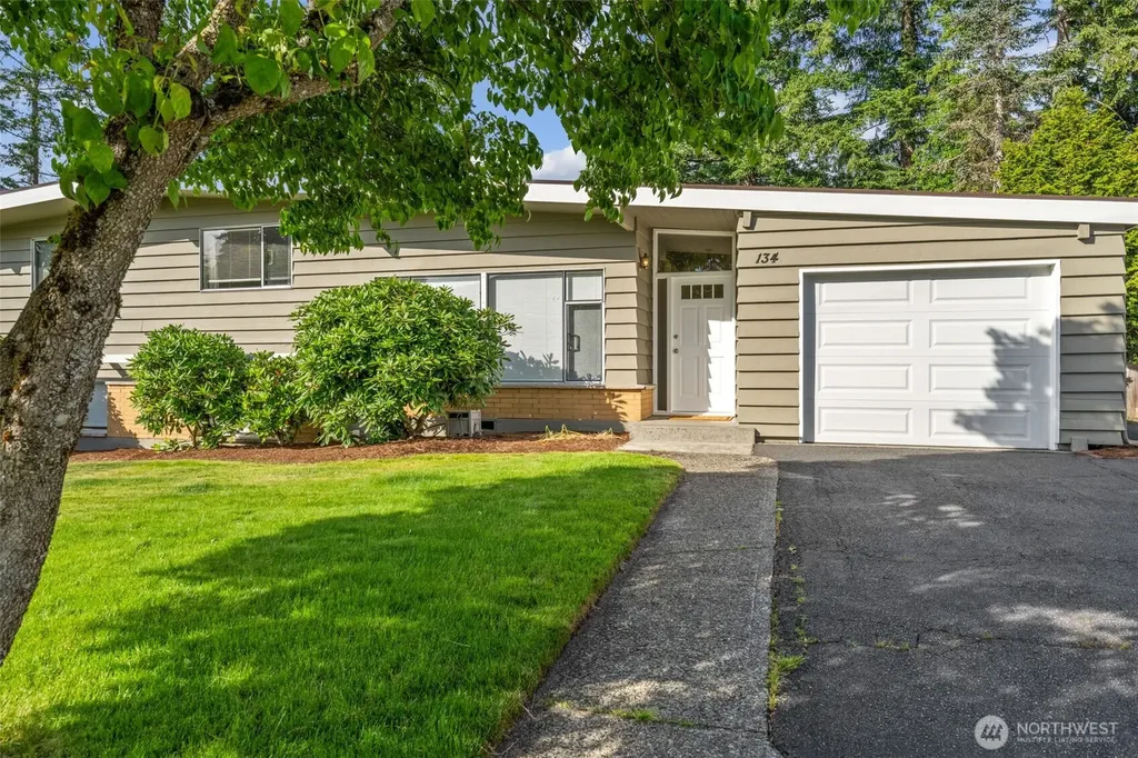 134 160th Place SE Bellevue WA 98008