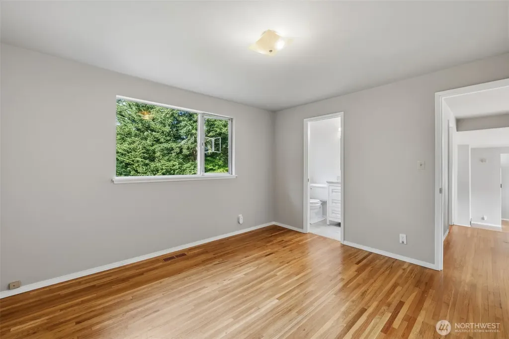 134 160th Place SE Bellevue WA 98008