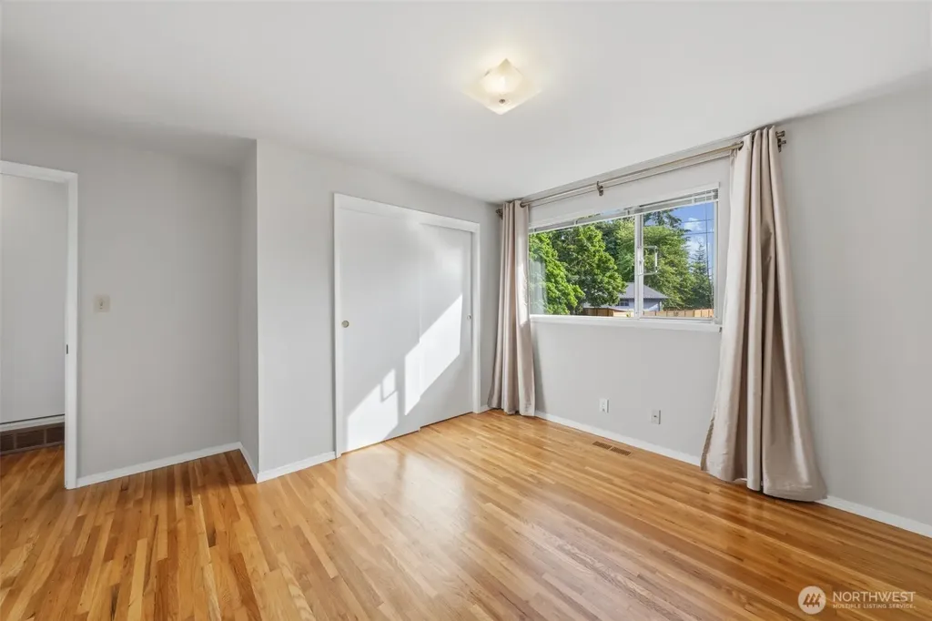 134 160th Place SE Bellevue WA 98008