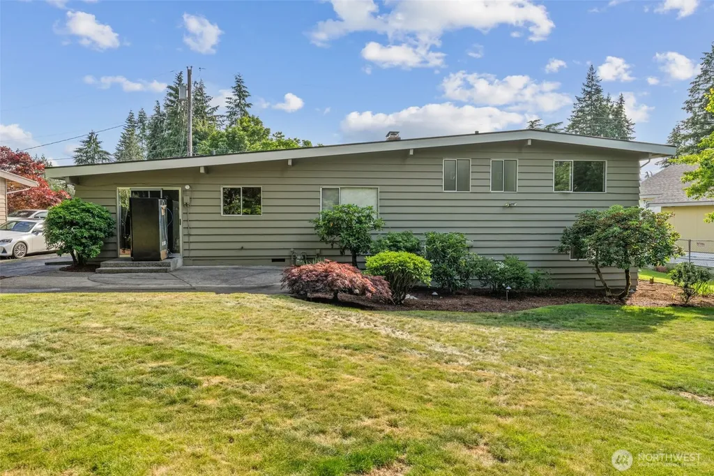 134 160th Place SE Bellevue WA 98008