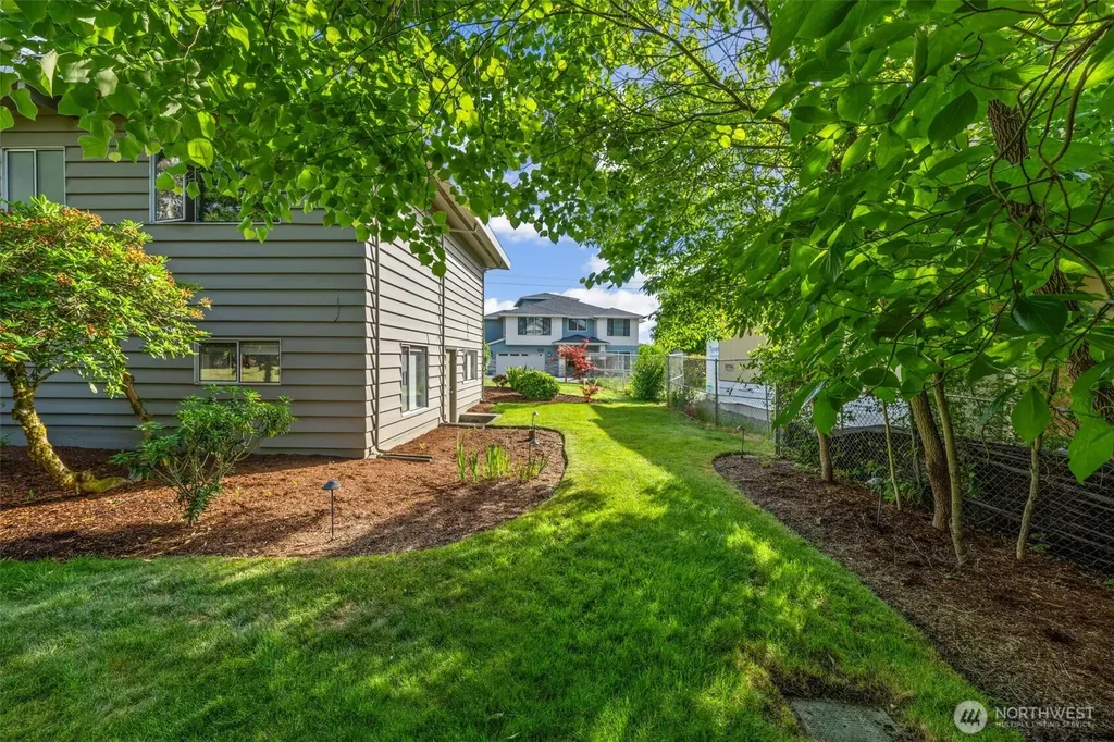 134 160th Place SE Bellevue WA 98008