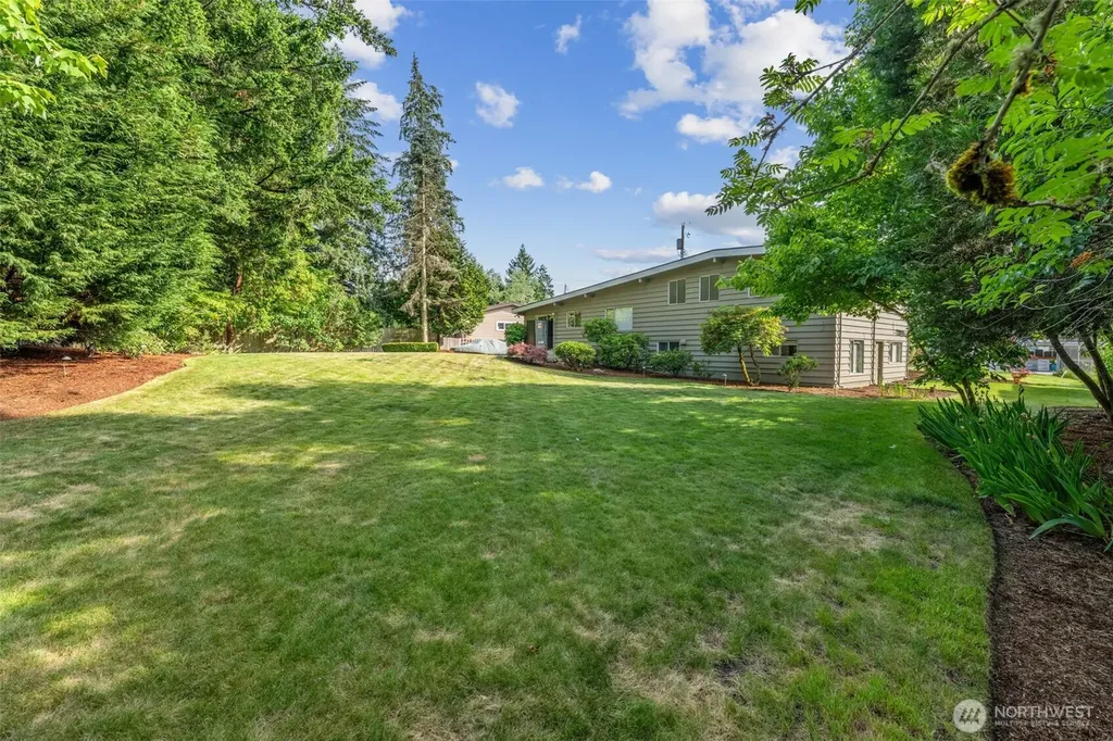 134 160th Place SE Bellevue WA 98008