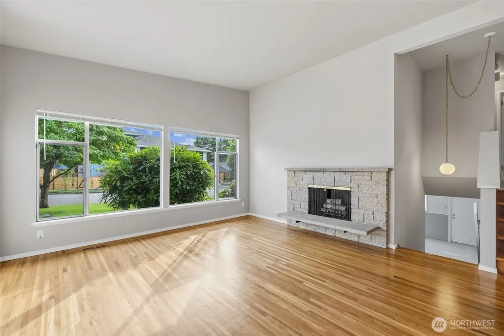 134 160th Place SE Bellevue WA 98008