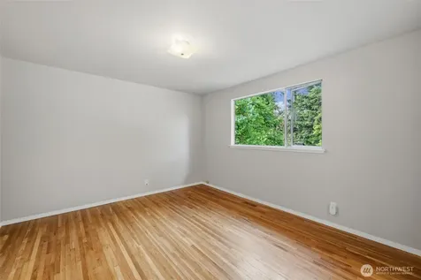 134 160th Place SE Bellevue WA 98008