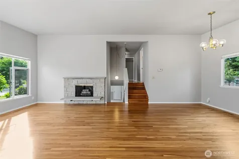 134 160th Place SE Bellevue WA 98008