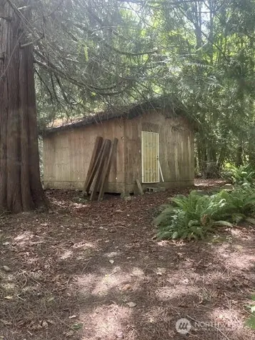 10395 NE Pine Way Bainbridge Island WA 98110