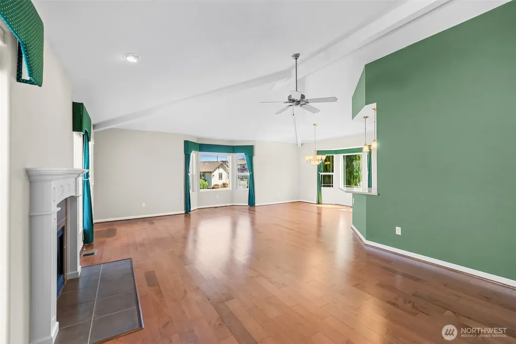1017 N Minstrel Road Sequim WA 98382