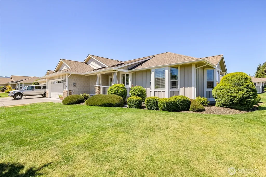 1017 N Minstrel Road Sequim WA 98382