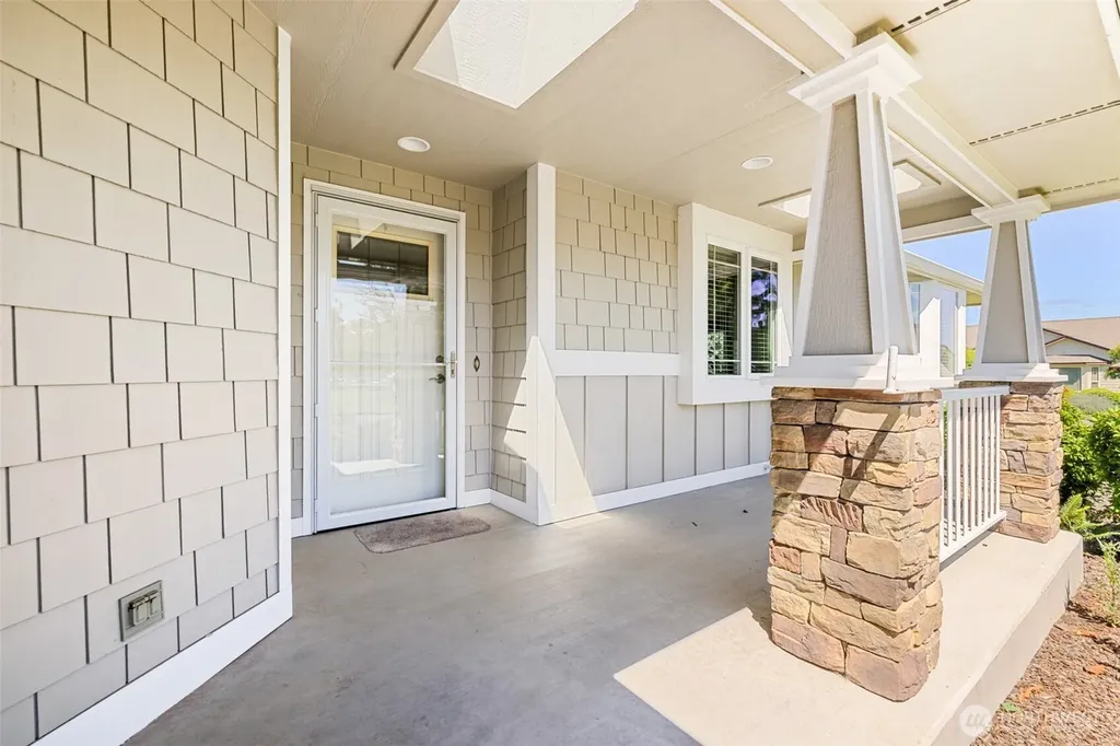 1017 N Minstrel Road Sequim WA 98382
