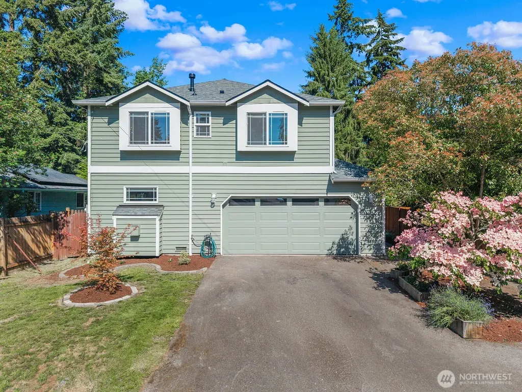 15732 Interlake Avenue N Shoreline WA 98133