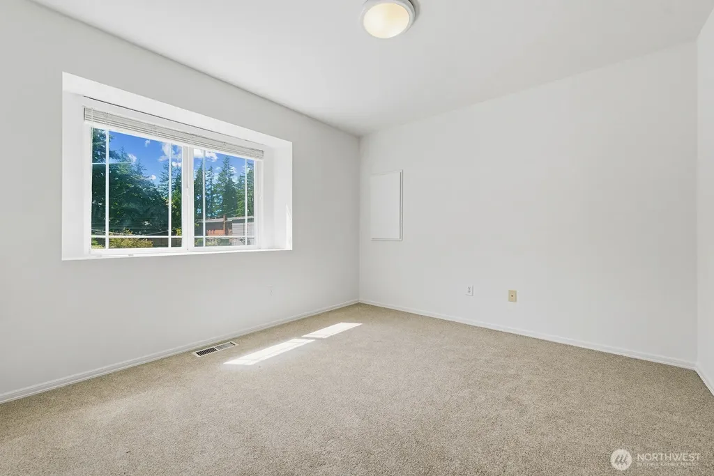 15732 Interlake Avenue N Shoreline WA 98133