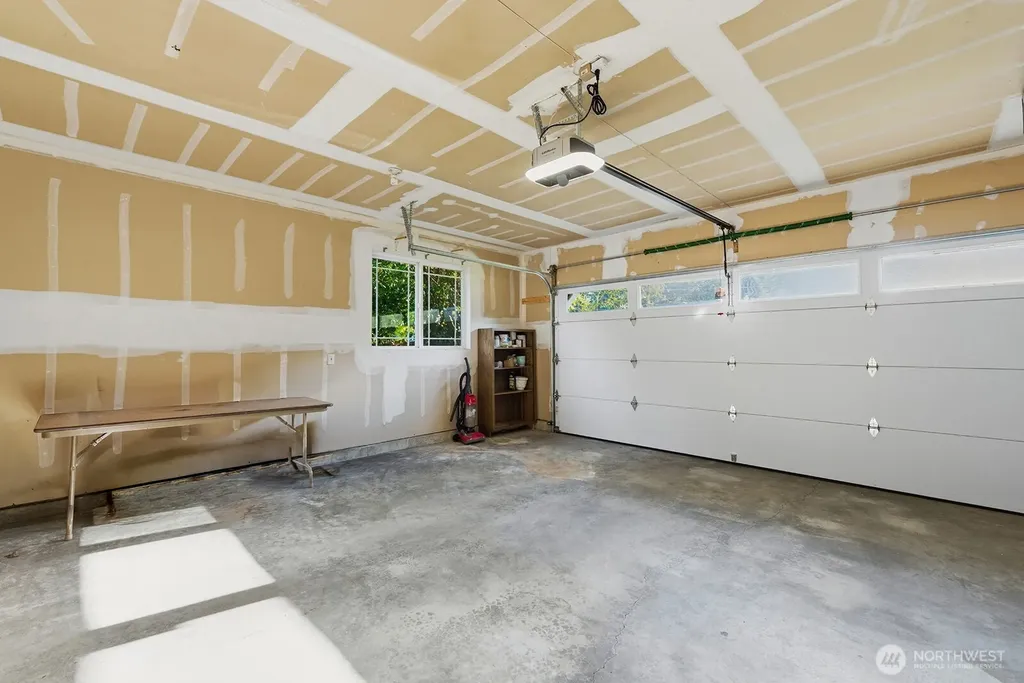 15732 Interlake Avenue N Shoreline WA 98133