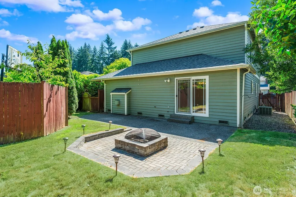 15732 Interlake Avenue N Shoreline WA 98133