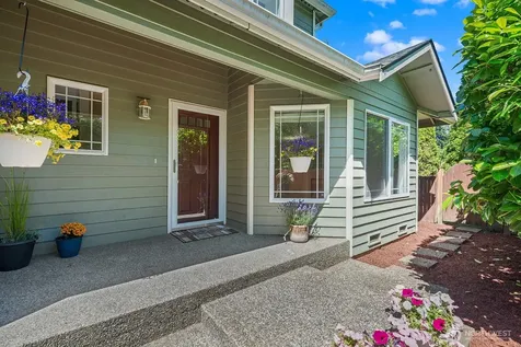15732 Interlake Avenue N Shoreline WA 98133