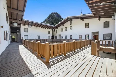 17800 Alpental Access Road SE North Bend WA 98045