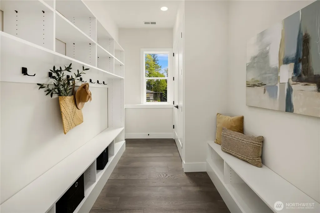 22536 SE 52nd Street Issaquah WA 98029