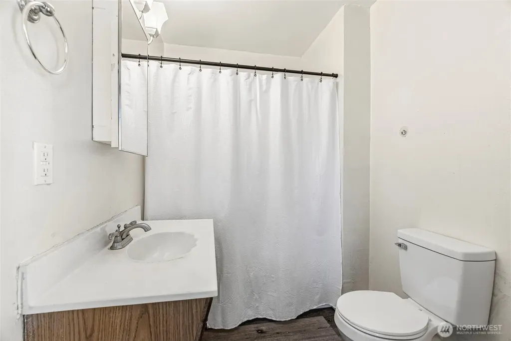 1821 Nichols Boulevard Longview WA 98632