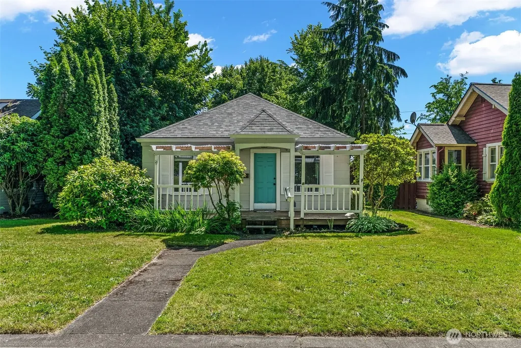 1821 Nichols Boulevard Longview WA 98632