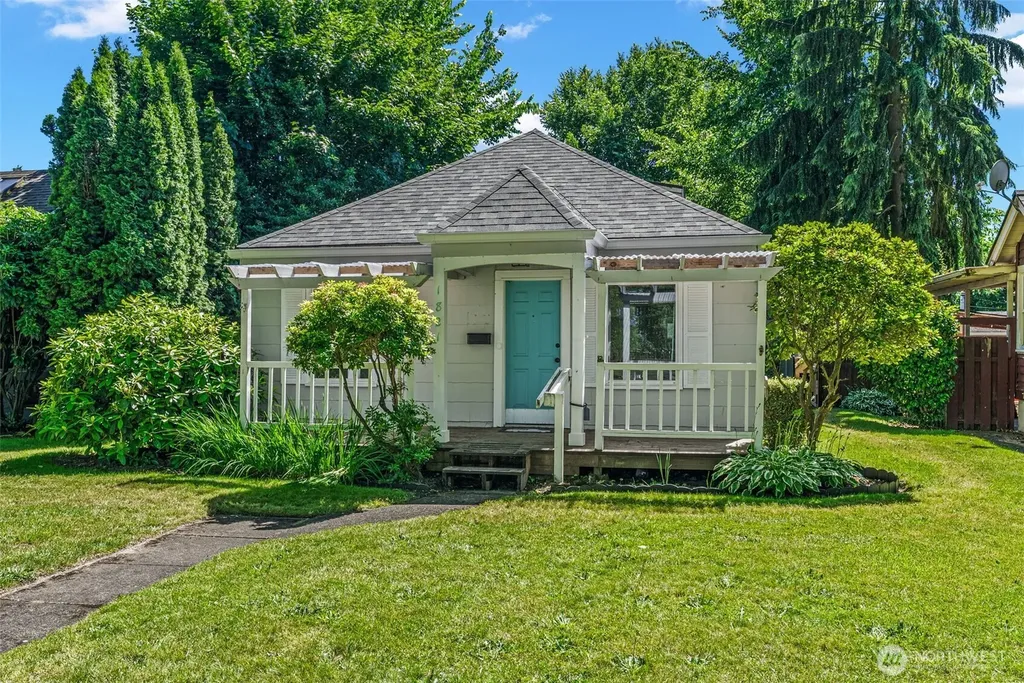 1821 Nichols Boulevard Longview WA 98632