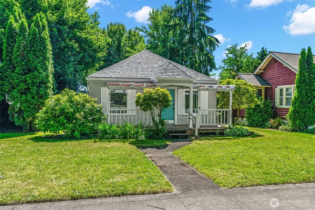 1821 Nichols Boulevard Longview WA 98632
