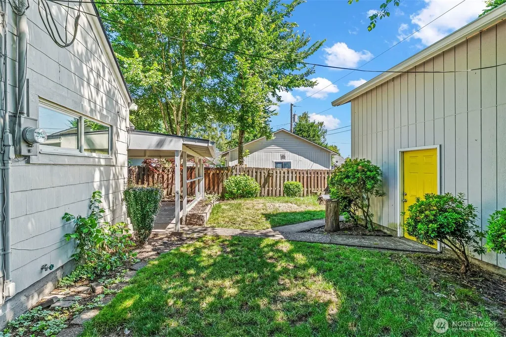 1821 Nichols Boulevard Longview WA 98632