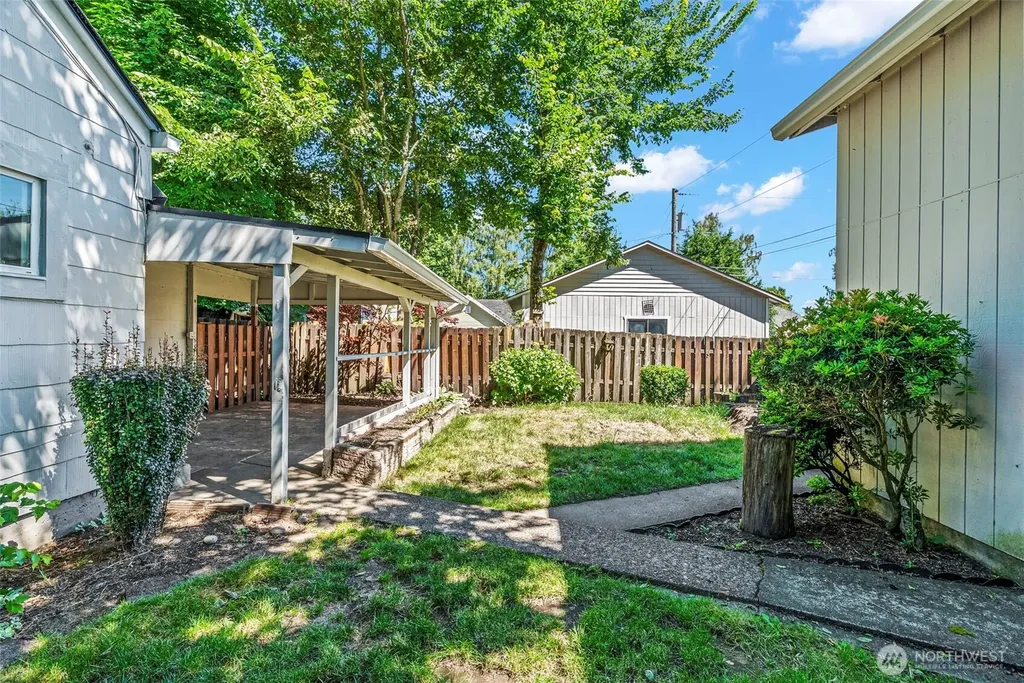 1821 Nichols Boulevard Longview WA 98632