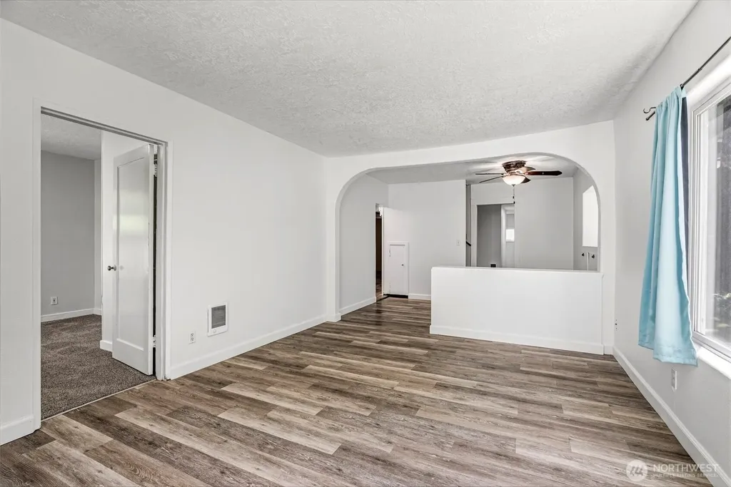 1821 Nichols Boulevard Longview WA 98632